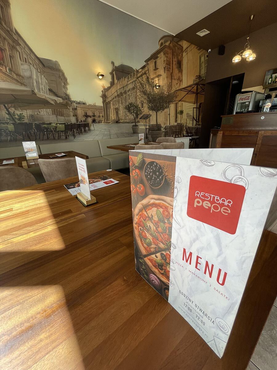 Wnętrze pizzerii PEPE na osiedlu Piekary w Legnicy